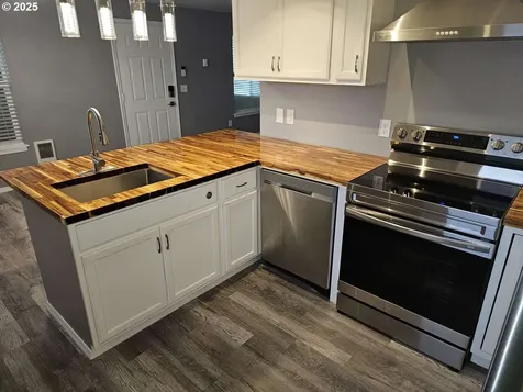 211 Bobby Doerr Way Eugene OR 97402
