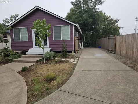 211 Bobby Doerr Way Eugene OR 97402