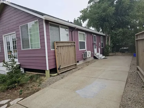211 Bobby Doerr Way Eugene OR 97402