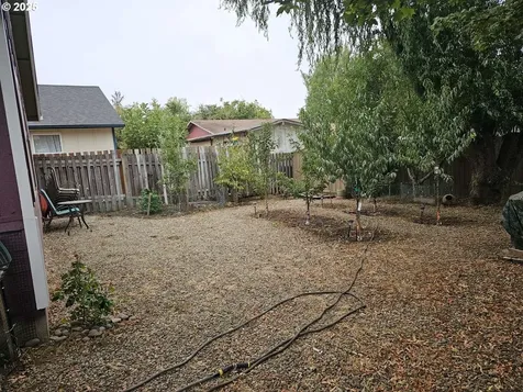 211 Bobby Doerr Way Eugene OR 97402