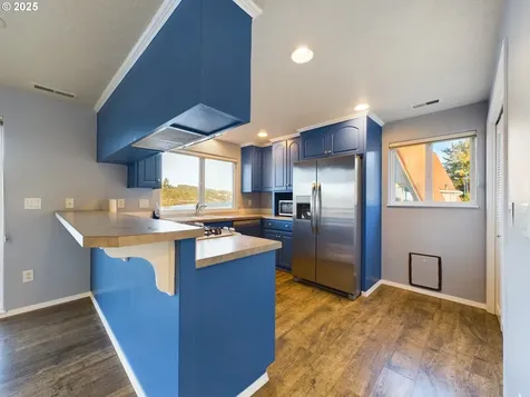 1343 SE 2nd Court Lincoln City OR 97367