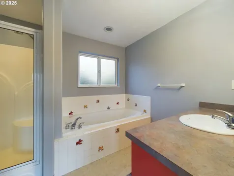 1343 SE 2nd Court Lincoln City OR 97367