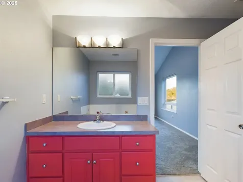1343 SE 2nd Court Lincoln City OR 97367