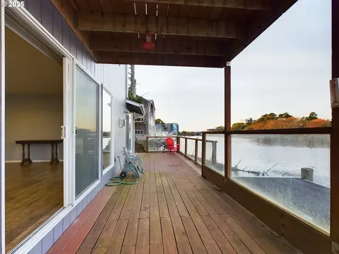 1343 SE 2nd Court Lincoln City OR 97367