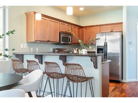 8714 N Tyndall Avenue Portland OR 97217