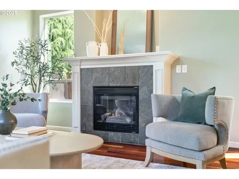 8714 N Tyndall Avenue Portland OR 97217