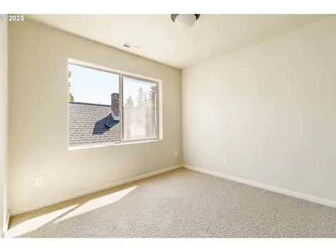 8714 N Tyndall Avenue Portland OR 97217