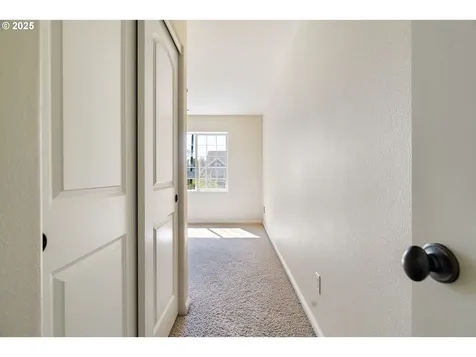 8714 N Tyndall Avenue Portland OR 97217