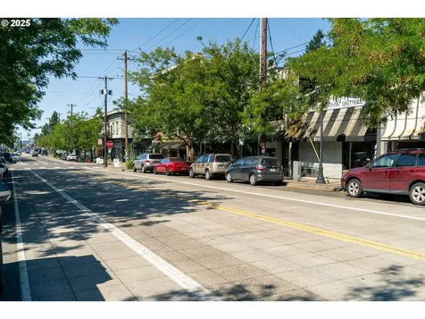 8714 N Tyndall Avenue Portland OR 97217