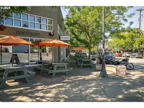 8714 N Tyndall Avenue Portland OR 97217
