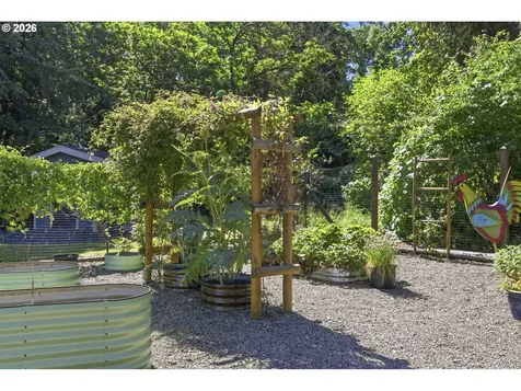 4000 E 24th Avenue Eugene OR 97403