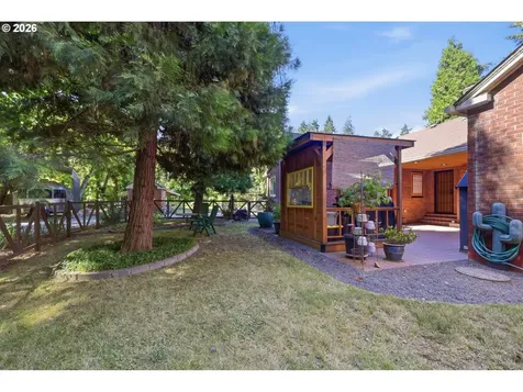 4000 E 24th Avenue Eugene OR 97403