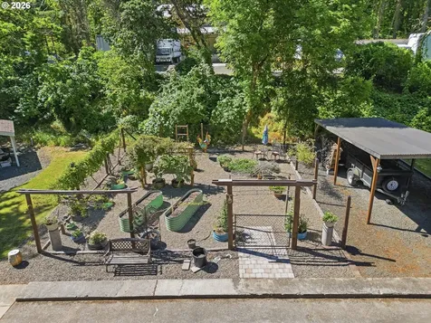4000 E 24th Avenue Eugene OR 97403