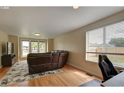 10403 NW 15th Avenue Vancouver WA 98685