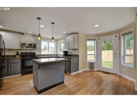 10403 NW 15th Avenue Vancouver WA 98685