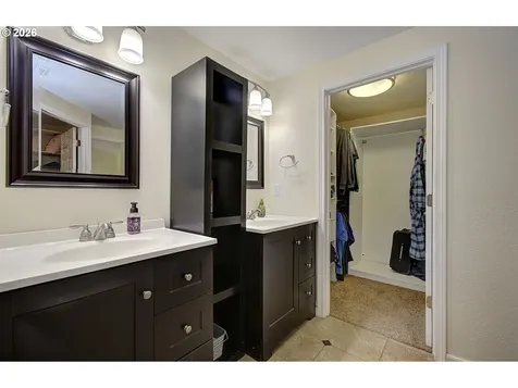 10403 NW 15th Avenue Vancouver WA 98685