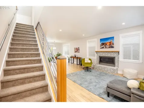 2355 Pioneer Pike Eugene OR 97401