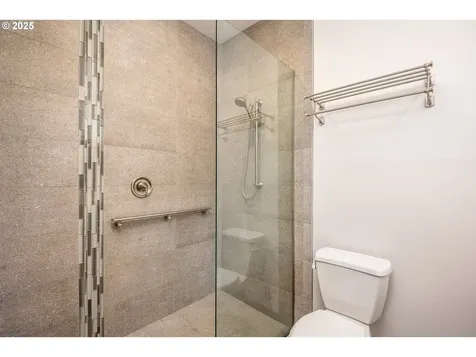 2355 Pioneer Pike Eugene OR 97401