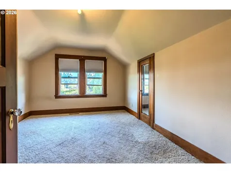 1530 S Troutdale Road Troutdale OR 97060