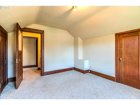 1530 S Troutdale Road Troutdale OR 97060