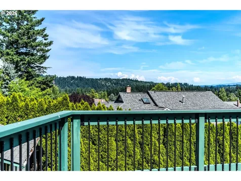 1530 S Troutdale Road Troutdale OR 97060