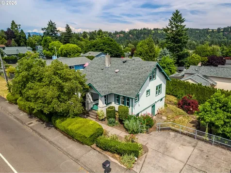 1530 S Troutdale Road Troutdale OR 97060