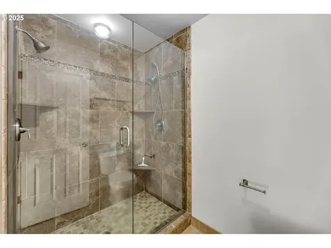 2427 NW Maryland Street Camas WA 98607