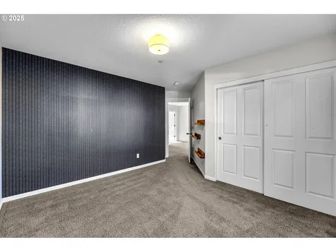 2427 NW Maryland Street Camas WA 98607