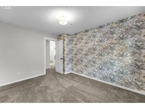 2427 NW Maryland Street Camas WA 98607