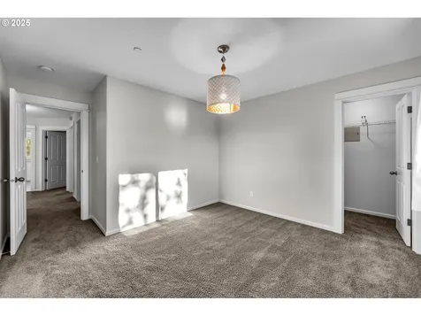 2427 NW Maryland Street Camas WA 98607