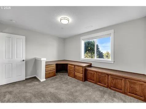 2427 NW Maryland Street Camas WA 98607