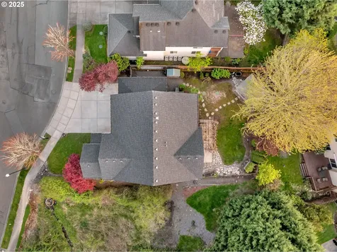 2427 NW Maryland Street Camas WA 98607