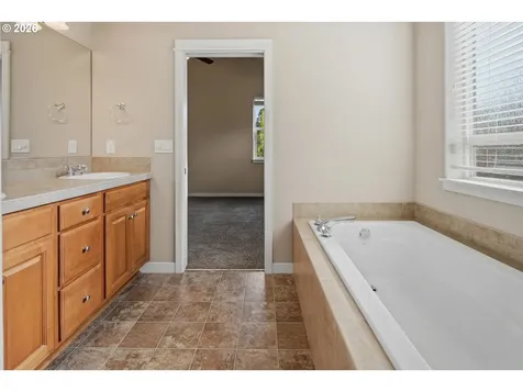 6344 NE Meadowgate Court Hillsboro OR 97124