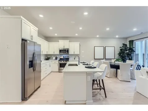 5723 Edward Court SE Albany OR 97322