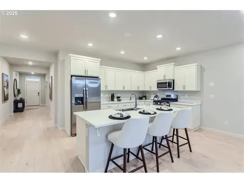 5723 Edward Court SE Albany OR 97322