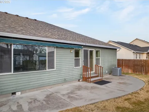 2410 E N Avenue La Grande OR 97850