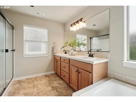6058 NE Whitewood Drive Hillsboro OR 97124
