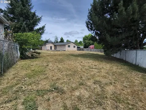 225 Corona Loop Road Roseburg OR 97471
