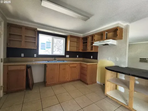 225 Corona Loop Road Roseburg OR 97471