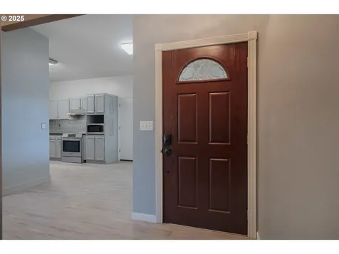 1082 Alberta Avenue E Monmouth OR 97361