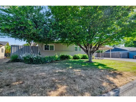 1082 Alberta Avenue E Monmouth OR 97361