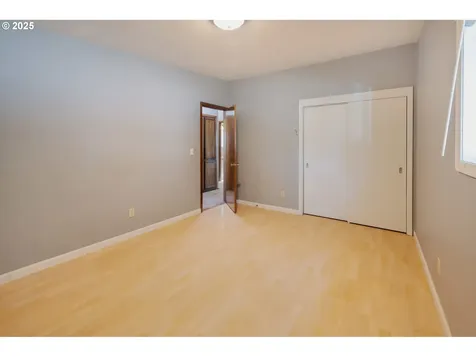 1082 Alberta Avenue E Monmouth OR 97361