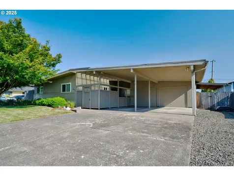 1082 Alberta Avenue E Monmouth OR 97361