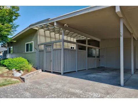 1082 Alberta Avenue E Monmouth OR 97361