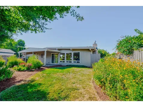 1082 Alberta Avenue E Monmouth OR 97361
