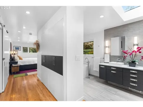 5220 SW Shattuck Road Portland OR 97221