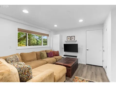 5220 SW Shattuck Road Portland OR 97221