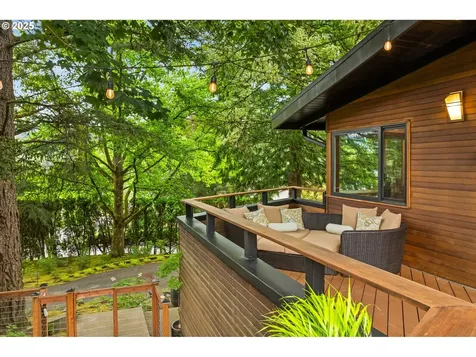 5220 SW Shattuck Road Portland OR 97221
