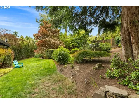 5220 SW Shattuck Road Portland OR 97221