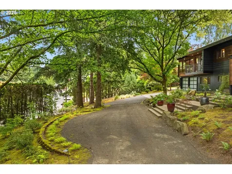 5220 SW Shattuck Road Portland OR 97221